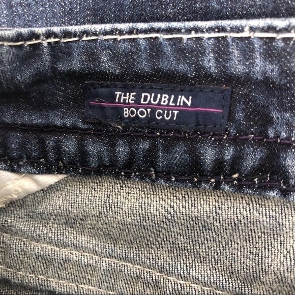 VIGOSS Women’s Blue Jeans Sz 7/8 Tomboy Distressed Ripped/Torn - Picture 6 of 8